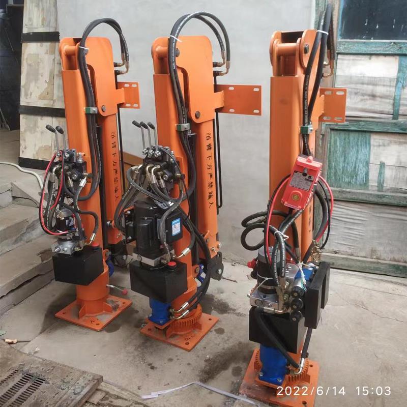 滨城区重汽蓝牌随车吊 3.2吨 国六动力强 液压驱动 农用自卸起重机
